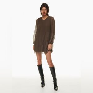 Aritzia | Wilfred Daydreamer Mini Dress